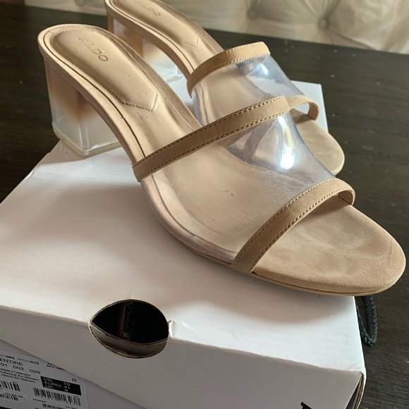 Nude low heel - Picture 3 of 4